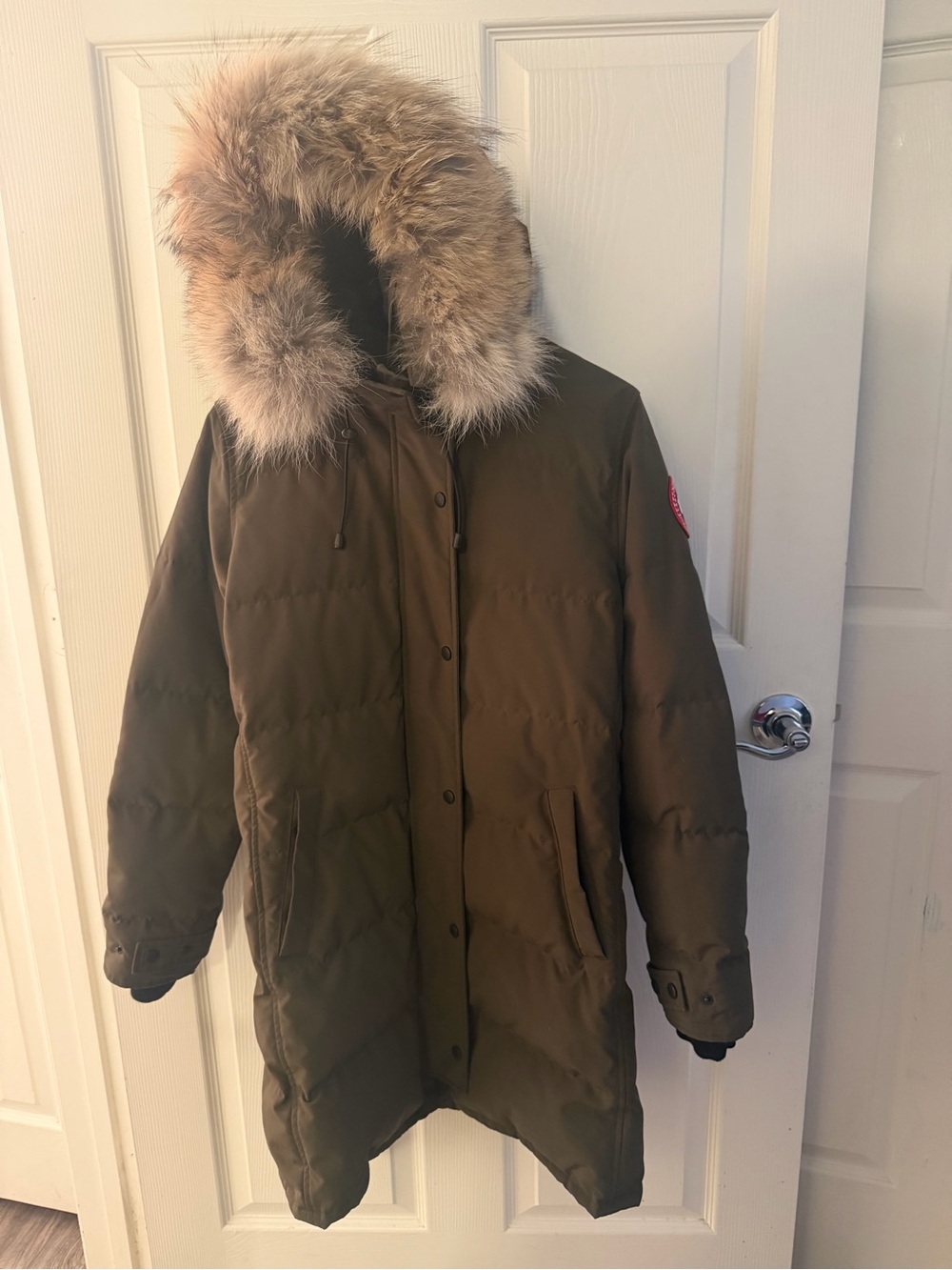 Canada Goose Military Green Puffer Jacket - Picture 6 of 8